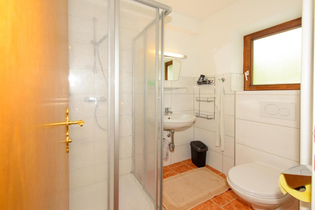 Schrahlehen Bed and Breakfast Wagrain Exteriör bild
