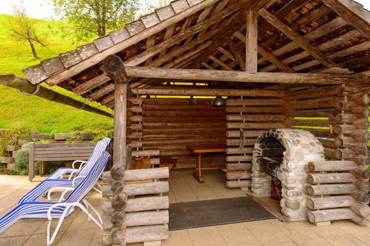Schrahlehen Bed and Breakfast Wagrain Exteriör bild
