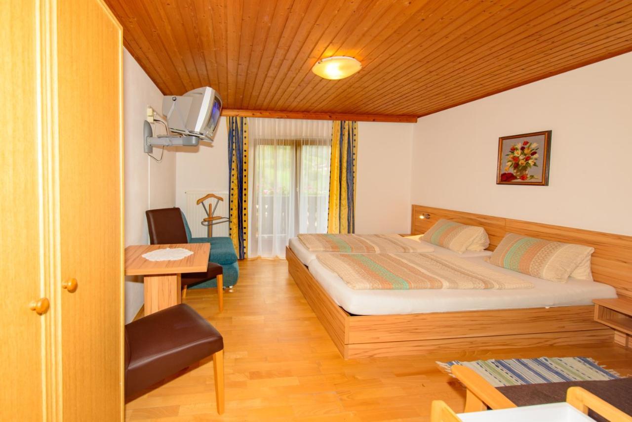 Schrahlehen Bed and Breakfast Wagrain Exteriör bild