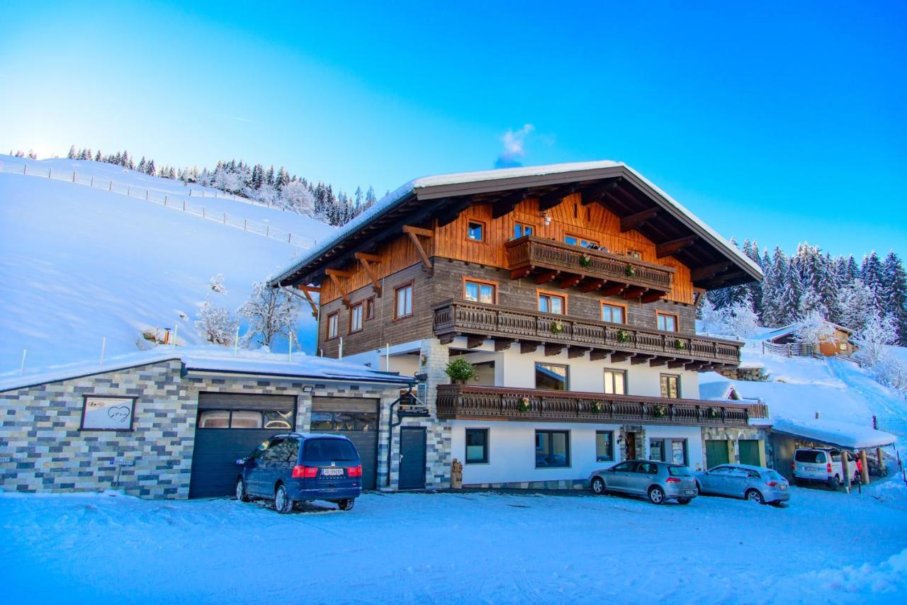 Schrahlehen Bed and Breakfast Wagrain Exteriör bild