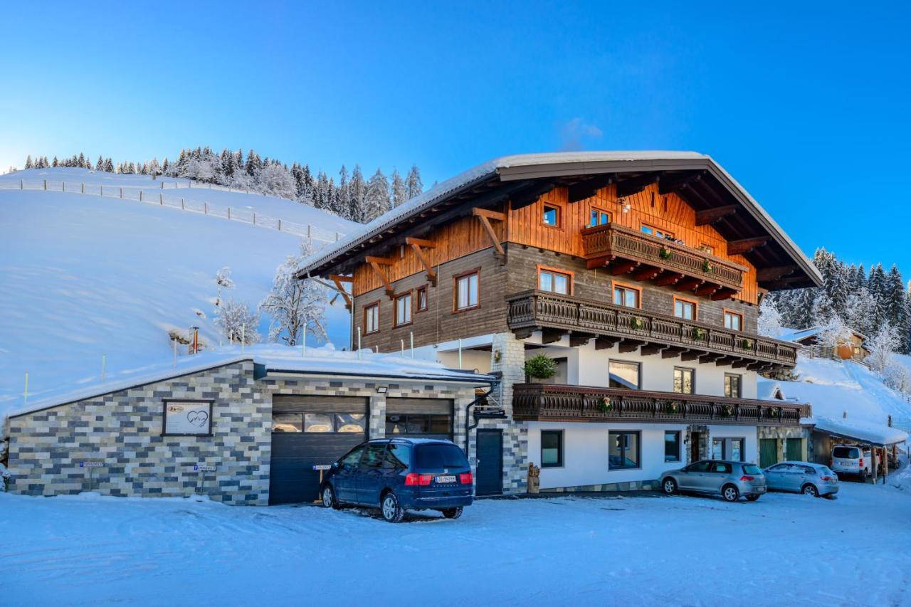 Schrahlehen Bed and Breakfast Wagrain Exteriör bild